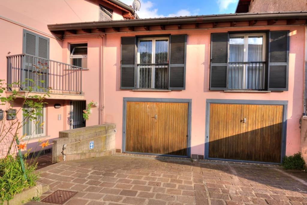 Casa Vacanza Angolo Della Corte Como Exterior foto